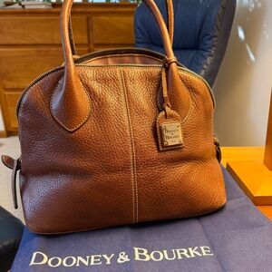 Dooney & Bourke satchel handbag